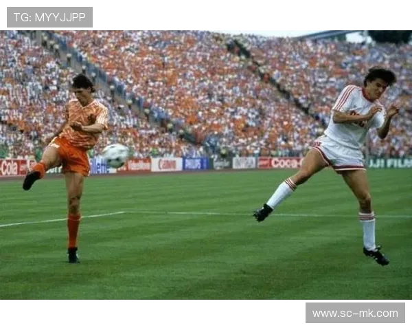 荷兰足球球星零度角神奇进球展现无与伦比的技术与创造力